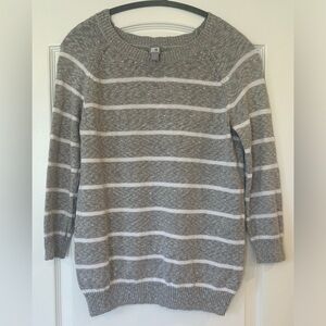NWOT Women's JC Penny Crewneck Sweater with 3/4 Sleeves